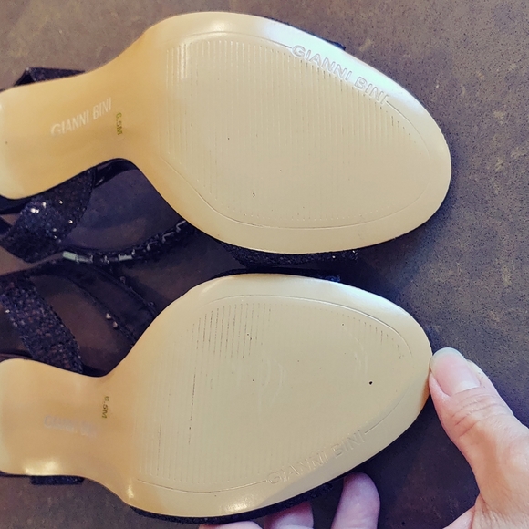 Gianni Bini black Vivah special occasion shoe. NWT - Picture 6 of 8